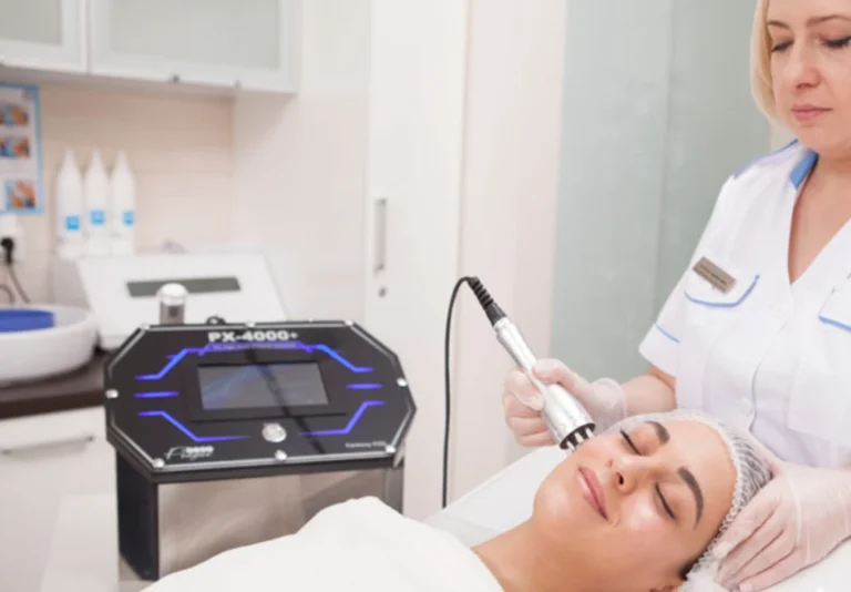 Де зробити RF-ліфтинг у Києві та у чому унікальність цього методу омолодження?